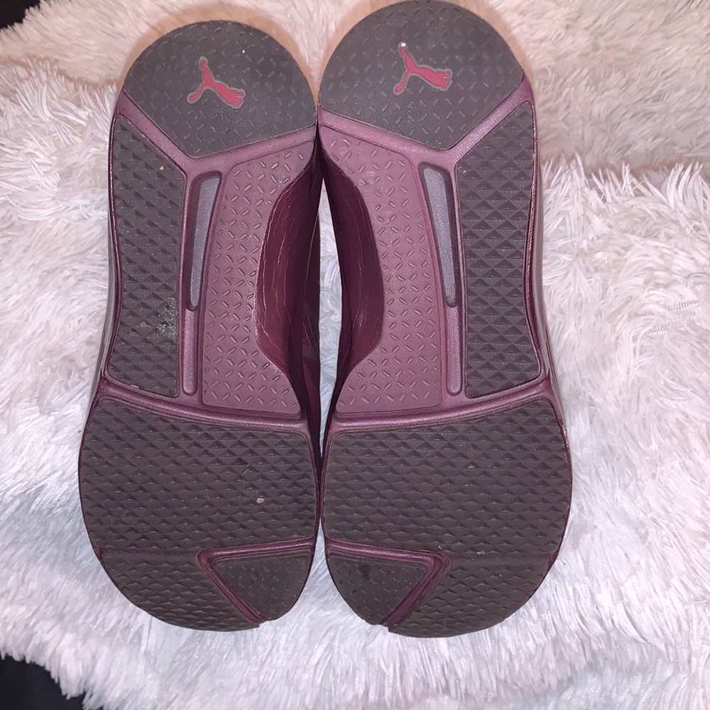 ⭐️WOMEN’S PUMA FIERCE KRM SNEAKERS⭐️ - Picture 9 of 11